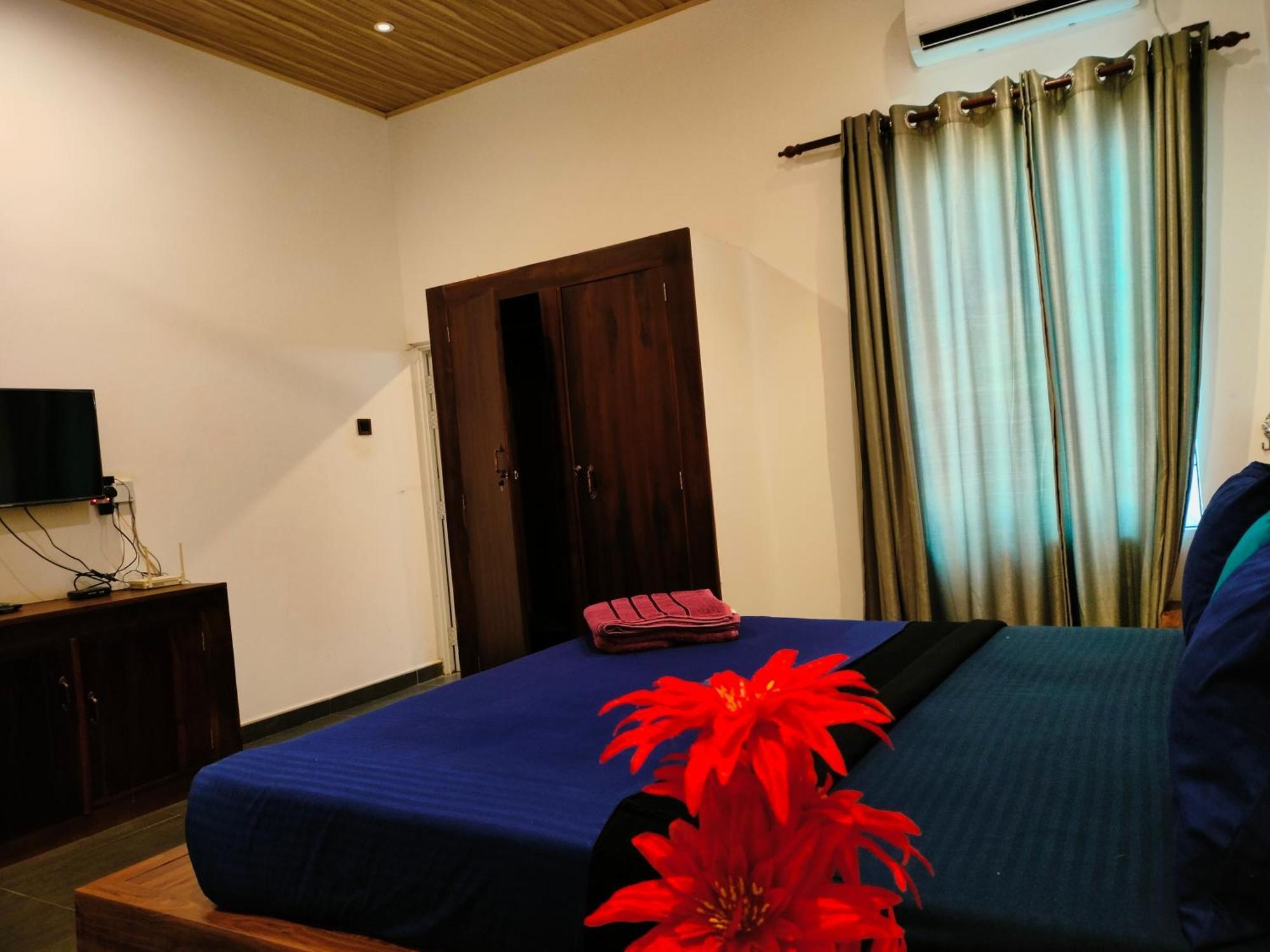 Taj Residence Puttalam Exteriér fotografie