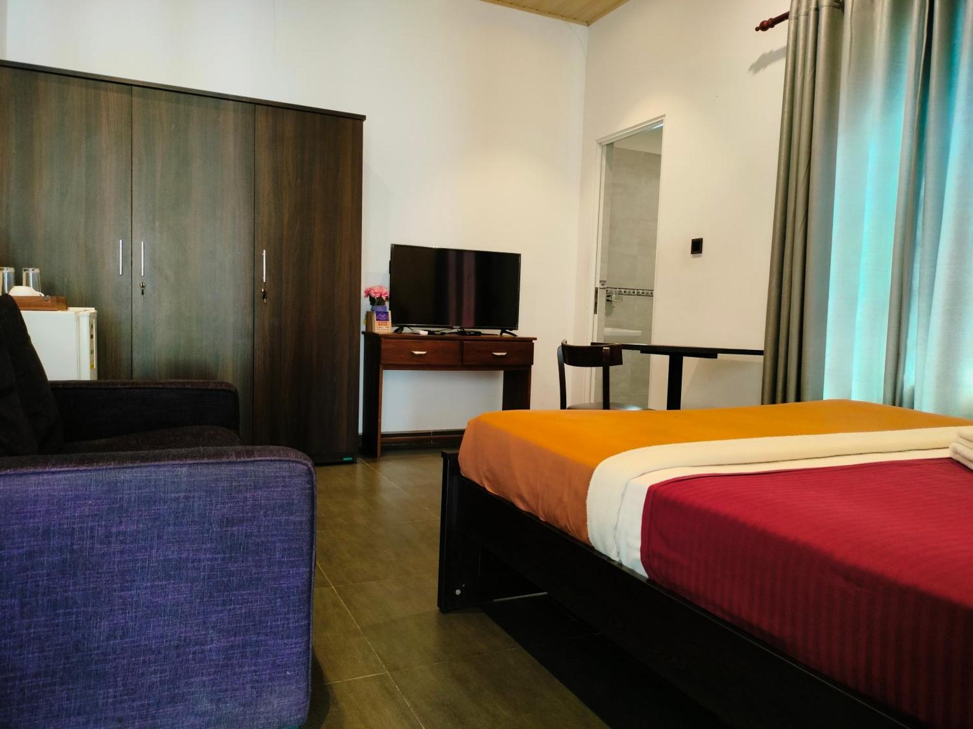 Taj Residence Puttalam Exteriér fotografie